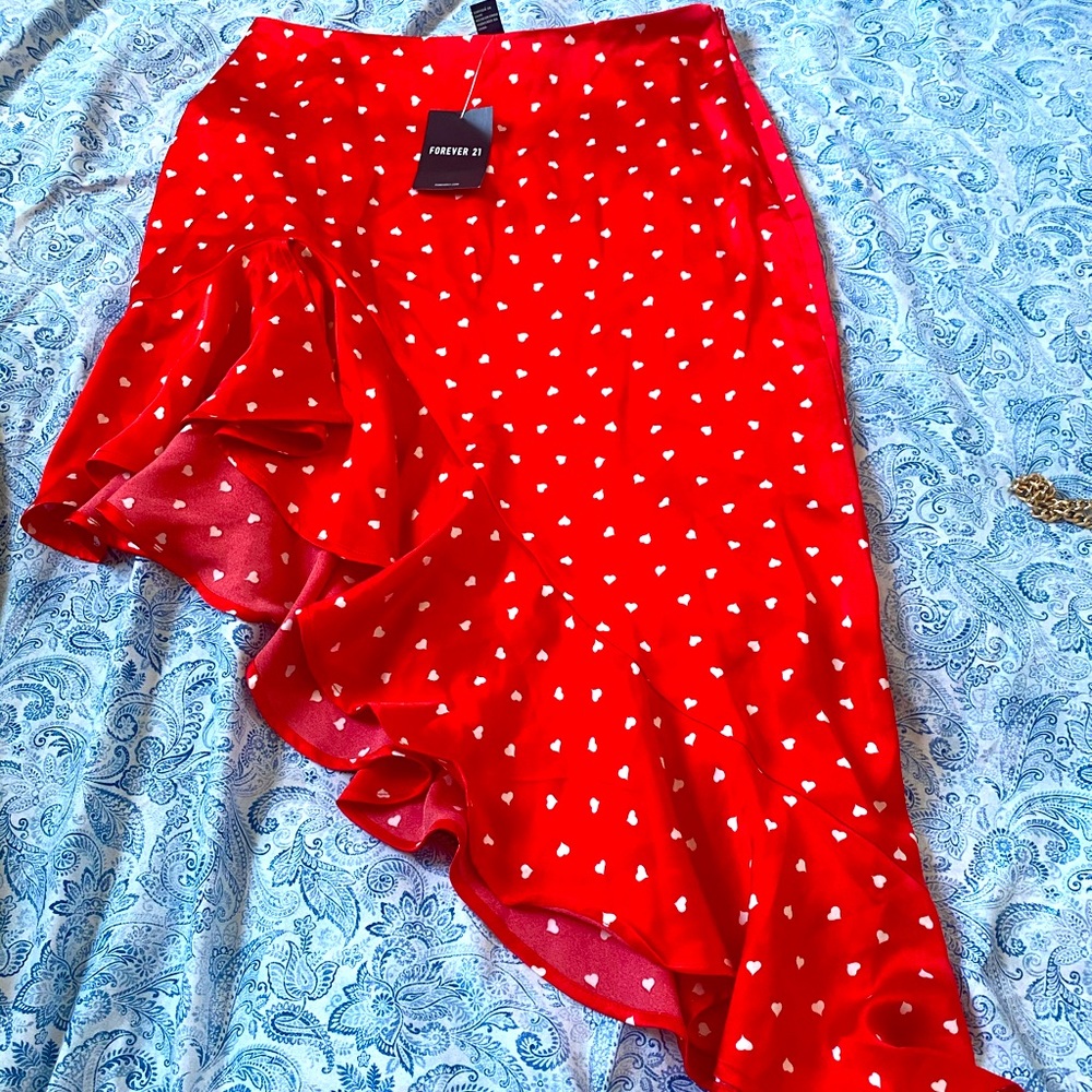 Red White flirty skirt